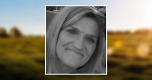 Sandra Dunn's Instagram, Twitter & Facebook