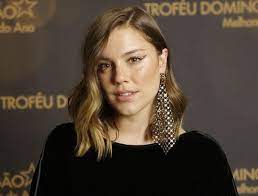 She is an actress, known for a lei do amor (2016), onde nascem os fortes (2018) and órf&. Sofri Muito Assedio Moral Na Vida Revela Alice Wegmann Ao Relembrar Periodo Como Ginasta Pop Arte G1