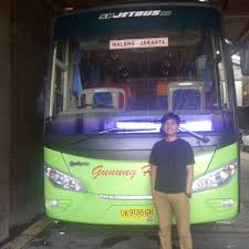 Jika anda memang hendak bepergian dengan menggunakan bus gunung harta, pastikan untuk memilih tempat duduk terbaik untuk kenyamanan dalam perjalanan. Photos At Kantor Bus Gunung Harta Malang 2 Tips From 123 Visitors