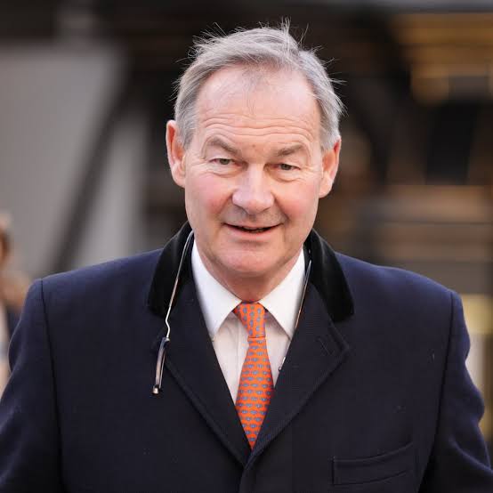 Rupert Lowe urges Nigel Farage to work with Restore Britain | Restore Britain | The Guardian