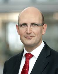 56 mitarbeiter bei deutsche bank haben ihre gehälter auf glassdoor geteilt. Rene W Keller Wird Neuer Chief Information Officer Cio Der Deutschen Bank It Finanzmagazin