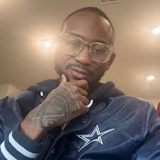 Naomi saw the opportunity and took it!! ⚠️🏆 #WWEEvolution