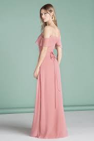 Si notre belle collection de robe ceremonie de mariage ne laisse pas indifférente, faire le bon choix de sa robe pour marriage est essentiel pour un. Robe Ceremonie Mariage Vieux Rose Longue A Epaule Denude Jmrouge Fr