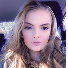 Krystal Leon's Instagram, Twitter & Facebook