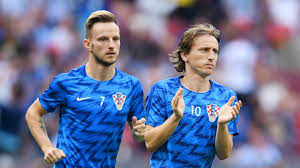 C'était dans les tuyaux depuis plusieurs mois, luka modrić prolonge son contrat avec le club madrilène de. Barcelonas Ivan Rakitic Luka Modric Ist Der Beste Spieler Der Welt Goal Com