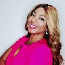 Stephanie Burks's Instagram, Twitter & Facebook