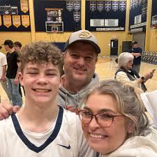 Which way is correct to set girts for a pole barn?