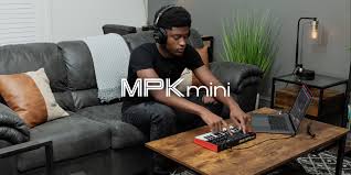Mpk mini, usb cable, mpk mini editor (download), software download card, user guide . Mpk Mini Mk3 Midi Controller Akai Pro