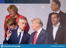 We would like to show you a description here but the site won't allow us. Jens Stoltenberg L Spricht Mit Donald Trump R Redaktionelles Stockfotografie Bild Von Politiker Gipfel 143847072