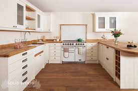 common layouts for solid oak kitchens