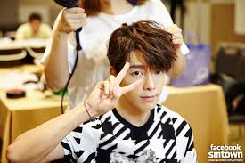 These 5 K Pop Idols Are Famous For Being Super Clumsy And Having Minus Hands Koreaboo Super Junior Eunhyuk Korean Music