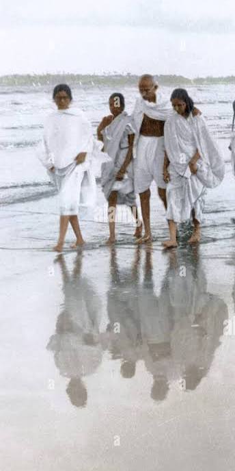 Mahatma Gandhi with associates on Juhu Beach, Bombay, Mumbai, Maharashtra, India, Asia, May 1944 Stock Photo - Alamy