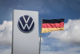Volkswagen anuncia el cierre de tres plantas en Alemania - Alto Nivel