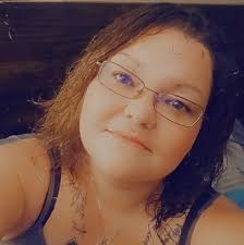 What jobs are hiring 17-year-old students in New Castle, Indiana?