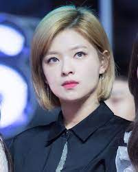 11 6k likes 41 comments twice jungyeon 정연 jungyeontwice on instagram ㅡ 171202 at melon music awards 2017 c jeongyeon studio jun ショートカット 髪 色 ショートボブ 黒髪