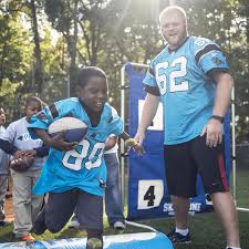 From Carolina Panthers The Panthers Teamed Up With United Way To Host A Hometown Huddle To Inspire Young Students To G Panthers Team Carolina Panthers Panthers