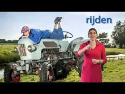 Gebarenliedje Rijden Op De Trekker Boerderij Thema Kinderboerderij Thema