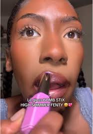 Fenty Beauty Gloss Bomb Stix: Un Glamour Éblouissant