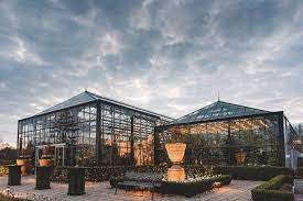 20 Greenhouse Wedding Venues That Bring The Outdoors In In 2021 Greenhouse Venue Greenhouse Wedding Garden Wedding Venue