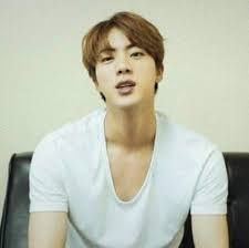 However, it seems his outfit for 'the live' event wasn't . Bts Jin S Shoulders Are So Wide As Fans Doubt Their Eyes Involuntarily Allkpop