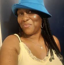 What is the meaning of the Jamaican phrase “dranko a bake plantin fi u” ?