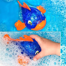 Vorausgesetzt, sie haben eine durchschnittliche badewanne von 180 x 80 zentimeter. Leuchtender Fisch Badespielzeug 1 Stk 12 5cm