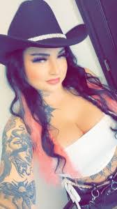 Mallory Jayne's Instagram, Twitter & Facebook