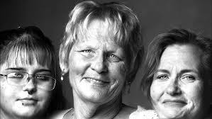 S2 Ep10: “Asymmetrical Crimes” with Meredith Dietz