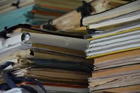 Comisia specială pentru elaborarea codului administrativ a adoptat miercuri un amendament care prevede ca primarii, viceprimarii, preşedinţii şi vicepreşedinţii consiliilor judeţene aleşi după anul 1992 să primească o pensie specială în limita a nou proiect pentru ca aleșii locali să ia pensii speciale. Pensiile Speciale Pentru Primari Èi AlÈi AleÈi Locali Amanate Profit Ro