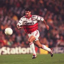 Ali daei joined the exclusive circle of players with a century of caps. Fc Bayern Legends 50 Geburtstag Von Ali Daei Facebook