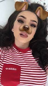 Laura Habeck's Instagram, Twitter & Facebook