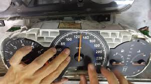 Di video kali ini pada spedometer baleno 1997 terdapat dua jenis soket bolam lampu yaitu t10 dan. Modifikasi Speedometer Pakai Indiglow Tambah Keren Ini Harganya Otomotif Tempo Co