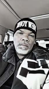 Sylvester Moss (@sylvestermoss.official) • Instagram photos and videos