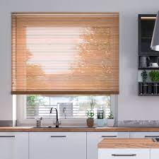 holz jalousien fur turen und fenster vorhange gardinen kuche fenster holz jalousien