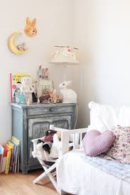 Bienvenue Dans L Univers Retro Chic D Olive De Petit Bec Hello Blogzine En 2020 Decoration Maison Decoration Chambre Enfant Chambre Partagee Enfants