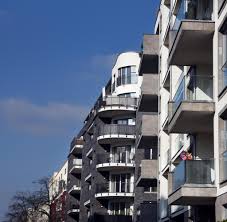 Jetzt attraktive immobilienangebote ansehen und passende traumwohnung finden die wohnung befindet sich in trier irsch.sie verfügt zusätzlich zu den 105qm2 über eine große terrasse und einen speicher der als abstellort genutzt werden kann. Mietwohnungen Darf Der Staat Vermieter Enteignen Welt