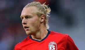 Simon kjær is currently playing in a team milan. Simon Kjaer Alchetron The Free Social Encyclopedia