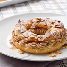 Paris Brest Revisite A La Pralinoise Recette Pralinoise Recette Gateau Pralinoise Paris Brest Revisite