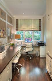 What A Gorgeous 2 Person Office Area We Ll Designed And Not Cluttered For A Rather Small Area And Feminine Home Offices Home Office Design Home Office Space