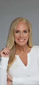 Introduction and cancer survivor story of an aquarius member