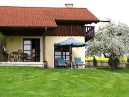 komfortables haus mit pool kamin whirlpool gr garten ferienhaus sonnenschein in hebertsfelden bayern hund hundeurlaub u ferien ferienhaus ferienwohnung