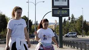 El sábado la nubosidad irá en aumento, con los mismos valores en temperaturas máximas y mínimas que el viernes, y el domingo podría haber algunas tormentas aisladas durante la tarde noche. El Tiempo En Cordoba El Verano Llega De Golpe A Cordoba A Partir Del Fin De Semana Con Una Subida De 14 Grados En Las Maximas
