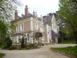 Maison A Vendre A La Verpilliere Par Barnes 16 Pieces 750 M2