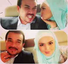 Sebagai orang yang lahir lebih dulu, ia kerap dituntut sempurna dalam segala hal. Aksi Romantik Siti Nurhaliza Dan Datuk K Buat Peminat Cemburu Laman Gosip Dan Informasi Terkini