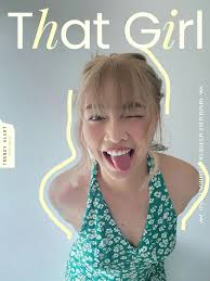 Take a chic photo with a white room flap.