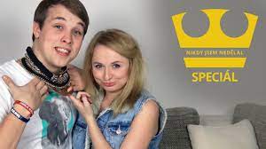 The whole coffee shop is now filled with people and there is one free seat left, which is funny, it's right in front of me. Nikdy Jsem Nedelal A S Shopaholic Nicol Special Youtube