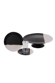 19 parça pasta takımı eksik ve kırık geldi servis tabağı kırık halde teslim aldım ve çay bardakları eksik 6 adet pasta tabakları da çizik geldi ve müşteri. Karaca Black Gold 19 Parca Pasta Takimi Fiyati Yorumlari Trendyol