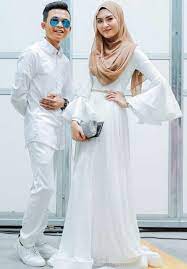 Tajul & wany hasrita performing their 2nd duet single, rindu dalam benci. Gosip Cinta Dengan Tajul Ini Pinta Wany Hasrita Iluminasi