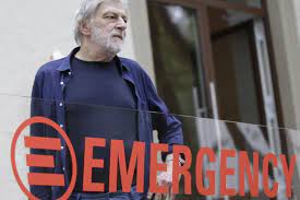 Fin da piccolo i suoi sogni, strettamente connessi l'uno all'altro, sono stati quelli di svolgere la professione di medico e di occuparsi di volontariato. Zgysrtga3bpy6m