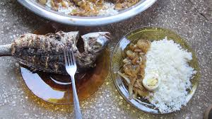 Yassa Poisson Sedhiou Casamance Food Onion Rice